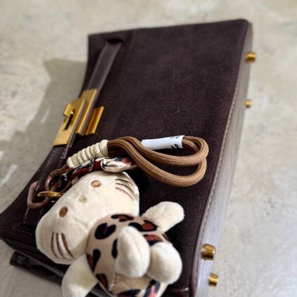 Luxury Elegance Suede & Leather Handbag - Picture 3 of 8